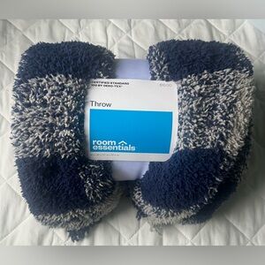 Room Essentials Navy and Light Gray Striped Plush Throw